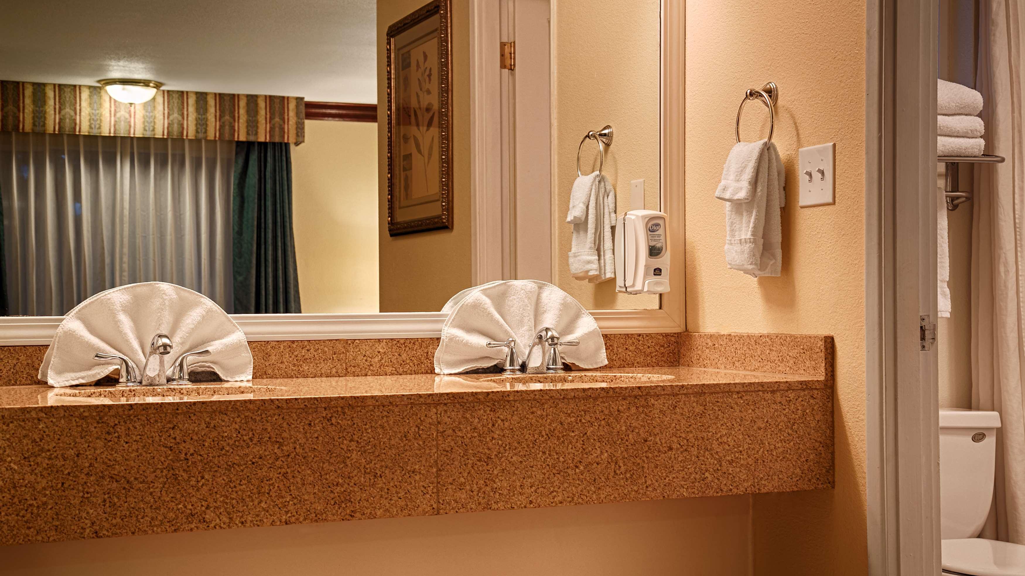 רוזבורג Best Western Garden Villa Inn מראה חיצוני תמונה