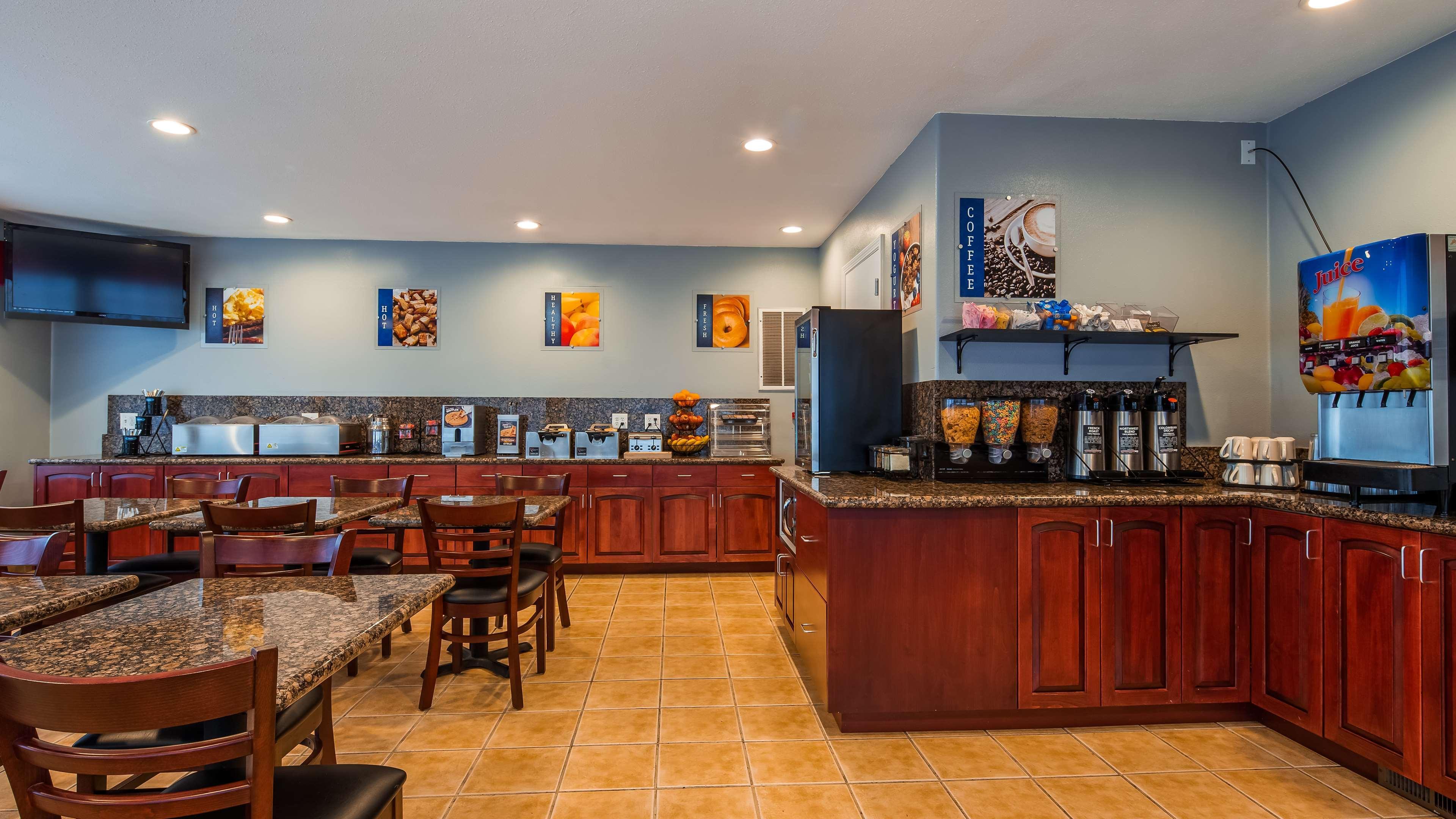 רוזבורג Best Western Garden Villa Inn מראה חיצוני תמונה