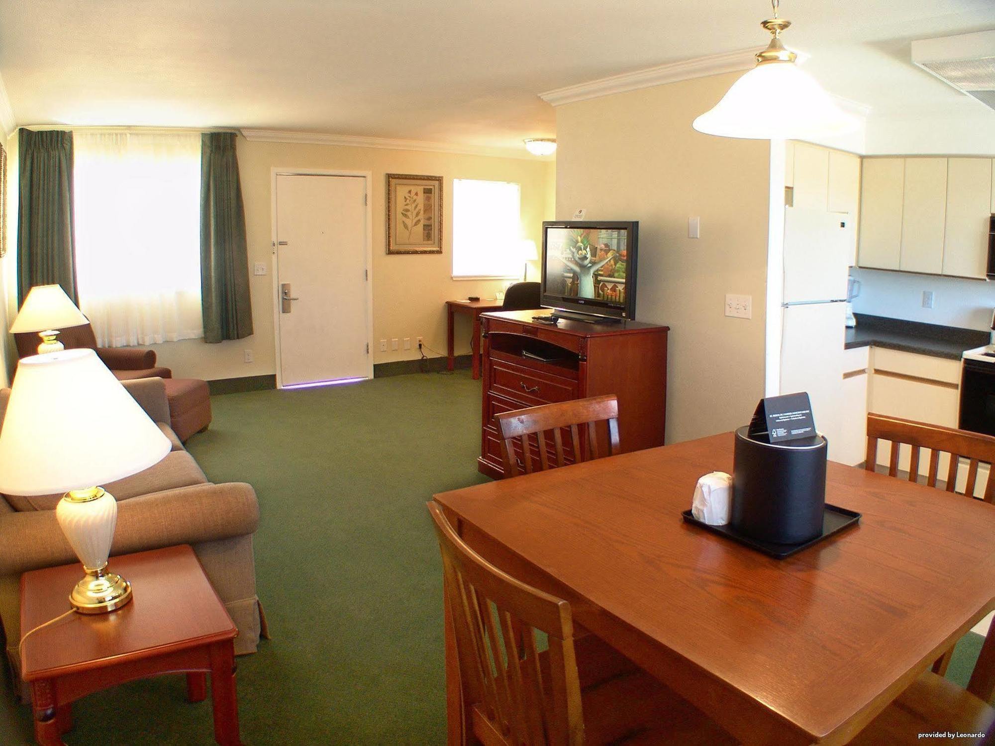 רוזבורג Best Western Garden Villa Inn מראה חיצוני תמונה